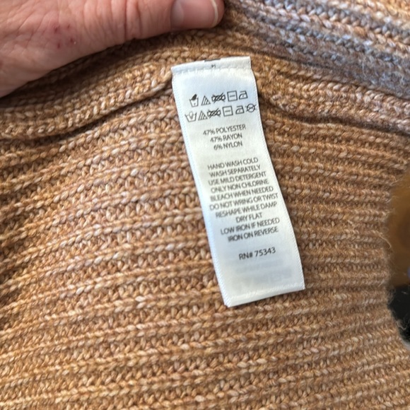 Tahari Super Soft Camel Knit Belted Vest size 2X - Picture 5 of 5